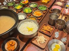 银米·来吃一碗好米线-银米·云南传统过桥米线(双廊黑金冠店)