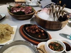 -红鼎豆捞·非遗鲍皇汤火锅(宝丰路店)