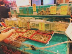 水产区-鲜入围煮花胶鸡海鲜火锅