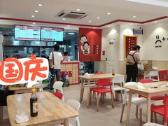 -周真真南昌拌粉·瓦罐汤(敦化路店)
