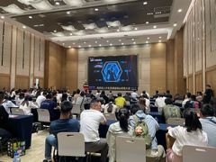 -上海跨国采购会展中心