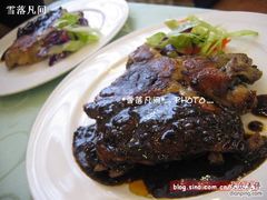 黑椒鸡腿扒-小白桦西餐厅
