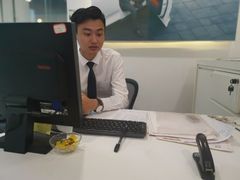 -杭州中沃沃尔沃4S店(滨江区店)