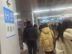 -铁西广场(地铁站)