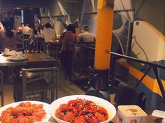 -龙巢盱眙龙虾·牛蛙·烧烤宵夜(八卦岭店)