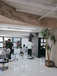 -宫铭烫发染发接发店