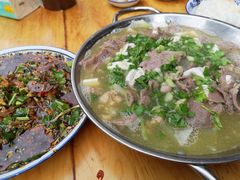 -杨三娘跷脚牛肉(羊子山西路店)