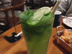 -I HOLIC艾豪丽披萨(KKone店)