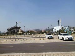 -融创茂-停车场