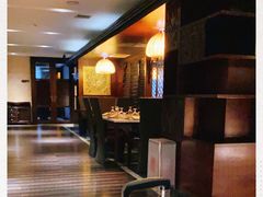 -华凌牛庄西餐厅(乌鲁木齐华凌美爵大饭店)