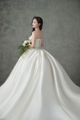 -薇薇新娘婚纱摄影连锁品牌(瘦西湖店)