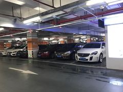 场地-龙湖虹桥天街-停车场