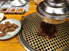 -唯成•韩国炭火烤肉 유성고기