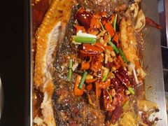 -鸣记脆皮烤鱼·海鲜烤鱼(亿合城店)