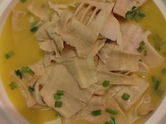 -天外天美食广场(哈尔滨路店)