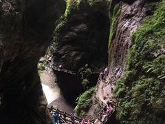 -龙水峡地缝景区