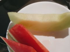 -钱小奴海鲜自助黑金店(杭州滨江龙湖店)