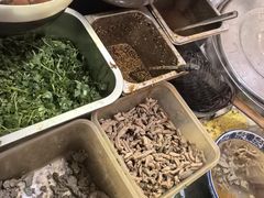 -叶新小吃店(来凤小区总店)