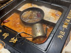 -老牌坊云南鱼豆花火锅(爱建店)
