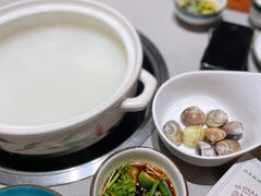 -四点金粥底火锅(沂州里店)