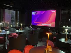 -Mx.cocktail bar