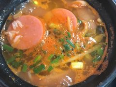 六鲜饭-李记特色罐罐米线(重庆中环大厦店)
