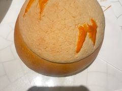 菠萝包-海派悦庭·海胆烧麦·新融合菜(凯德广场店)