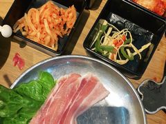 -青瓦炭韩潮烤肉(花园道店)