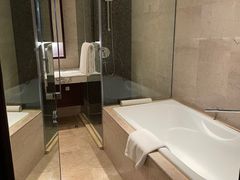 -上海龙之梦万丽酒店