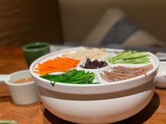 鸡丝凉米线-云海肴·汽锅鸡·云南菜(美罗城店)