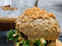 瀑布芝士牛肉汉堡-Let'sBURGERplus·非常创意汉堡(三里屯店)