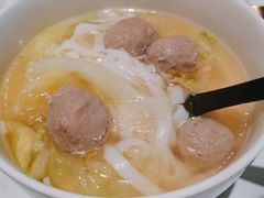 潮州牛肉丸汤河粉-MR鹅外