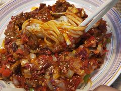 -歹歹的加个面过油肉拌面