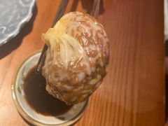 蛋黄芝士纸皮烧麦-鑫震源·苏式大虾生煎(山塘街店)