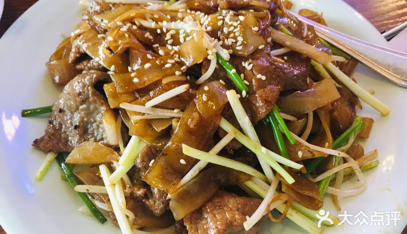 奶茶等，味道都算正宗的