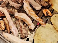 -炽城·烤肉名家(鸿达中央广场店)
