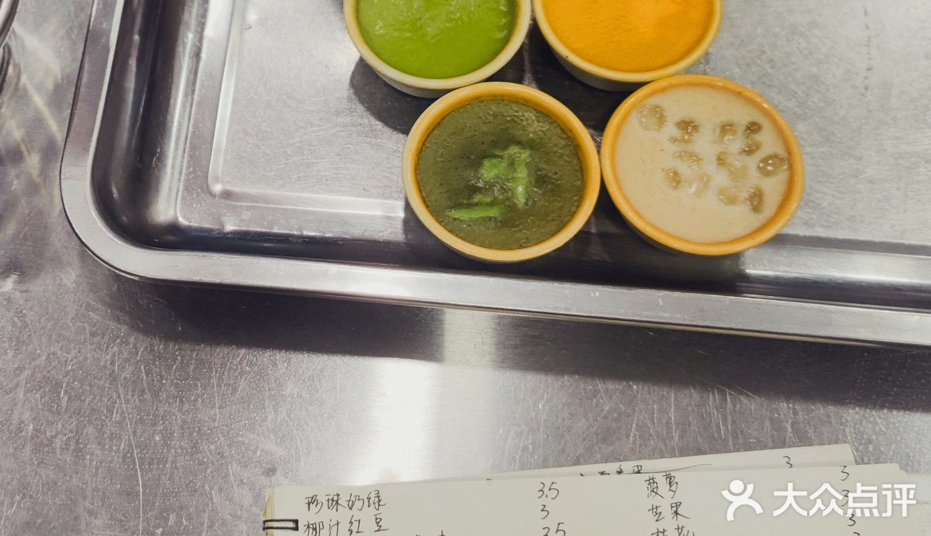 躲在小巷的糕点店