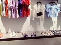 -唯品会(泽胜中央广场店)