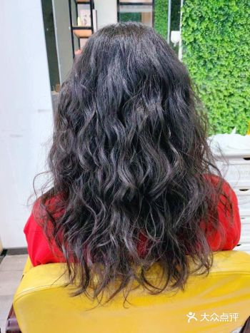 在这家剪了好多年了，感觉都变成御用理发师了