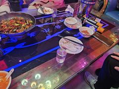 -路边边.炒菜烧烤.音乐餐厅(良乡长虹店)