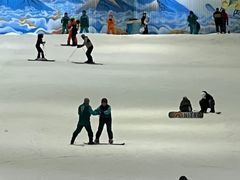 -乔波室内滑雪场