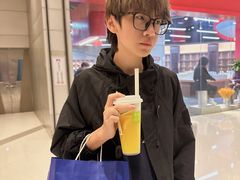 -奈雪的茶(M+世纪都会广场店)