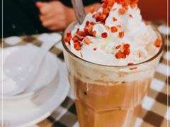 -新大咀港式茶餐厅(宝山万达店)