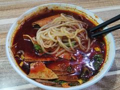 麻辣米线-老字号杨坡红油米线腊汁肉夹馍(东四道巷店)