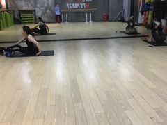 -FEELINGME乐刻包月私教馆·健身(真北华润万家店)