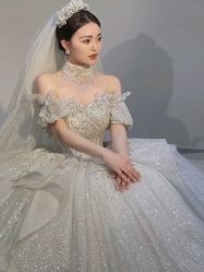 -莫小姐婚纱