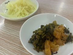 -镇南锅盖面馆(解放路店)