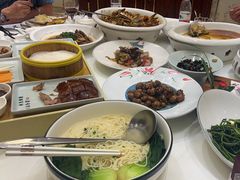 -沪华海鲜大酒楼(南汇店)