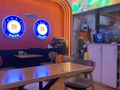 -狼狼一碗螺蛳粉·24小时营业