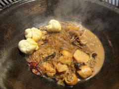 -锅老头海鲜铁锅炖